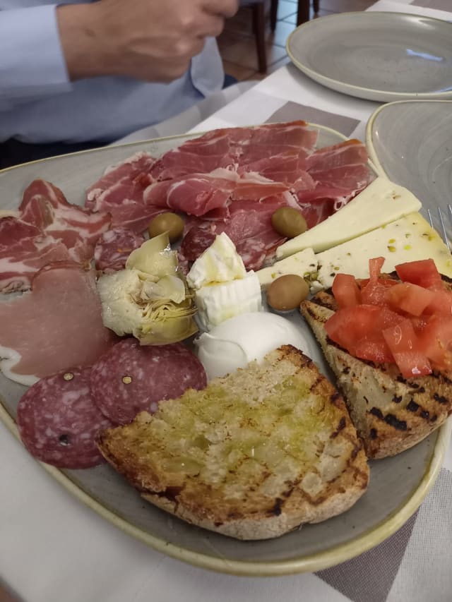 Antipasto della casa  - Trattoria da Gino