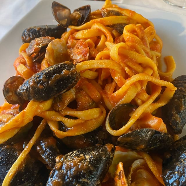 Strozzapreti o Fettuccine ai Frutti di Mare - Lu Grisciu, Guidonia