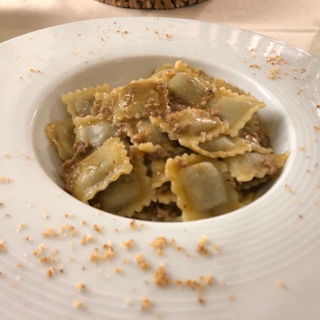 Agnolotti al sugo d'Arrosto  - La Campana, Turin