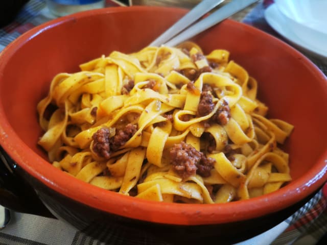 TAGLIOLINI SALSICCIA E FINGHI - Agriturismo Cà di Franchì