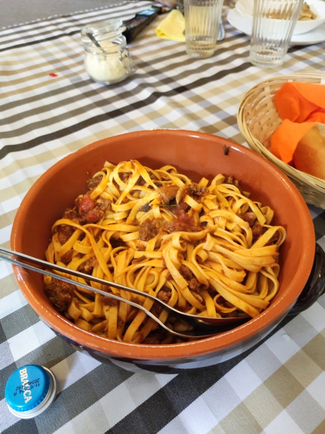 tagliolini  salsiccia e funghi - Agriturismo Cà di Franchì