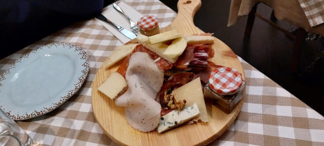 Tagliere misto di salumi e formaggi - Antico Caffe del Moro - Ristorante, Rome