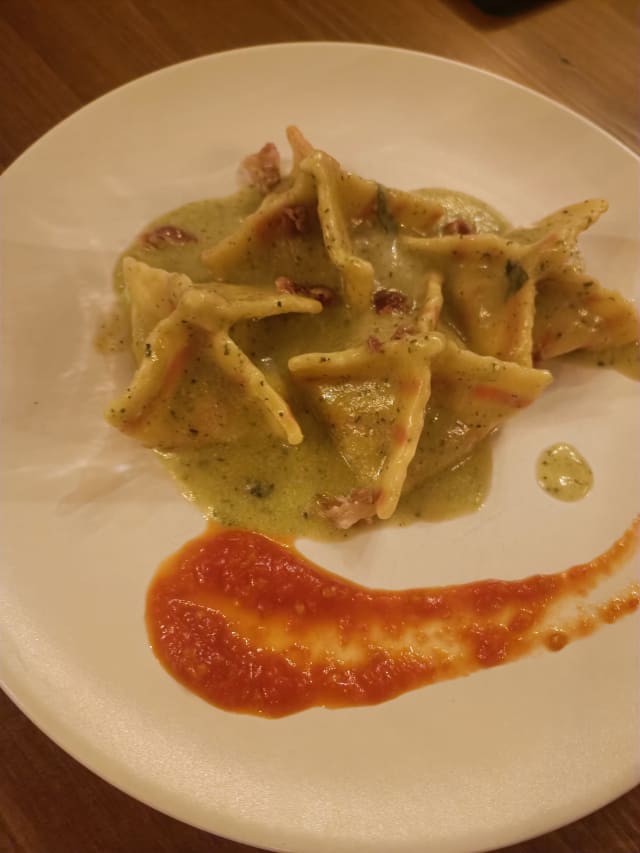 Ravioloni con burrata e capocollo di Martina  - Mammamè