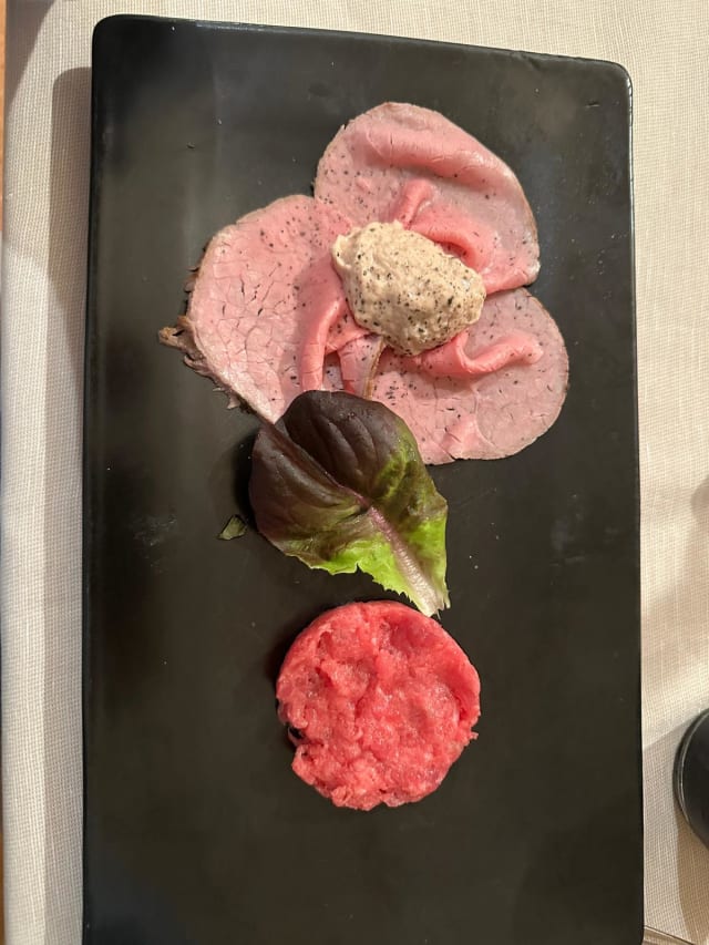 carne cruda di Fassona e vitello tonnato - Ristorante Museum, Alba