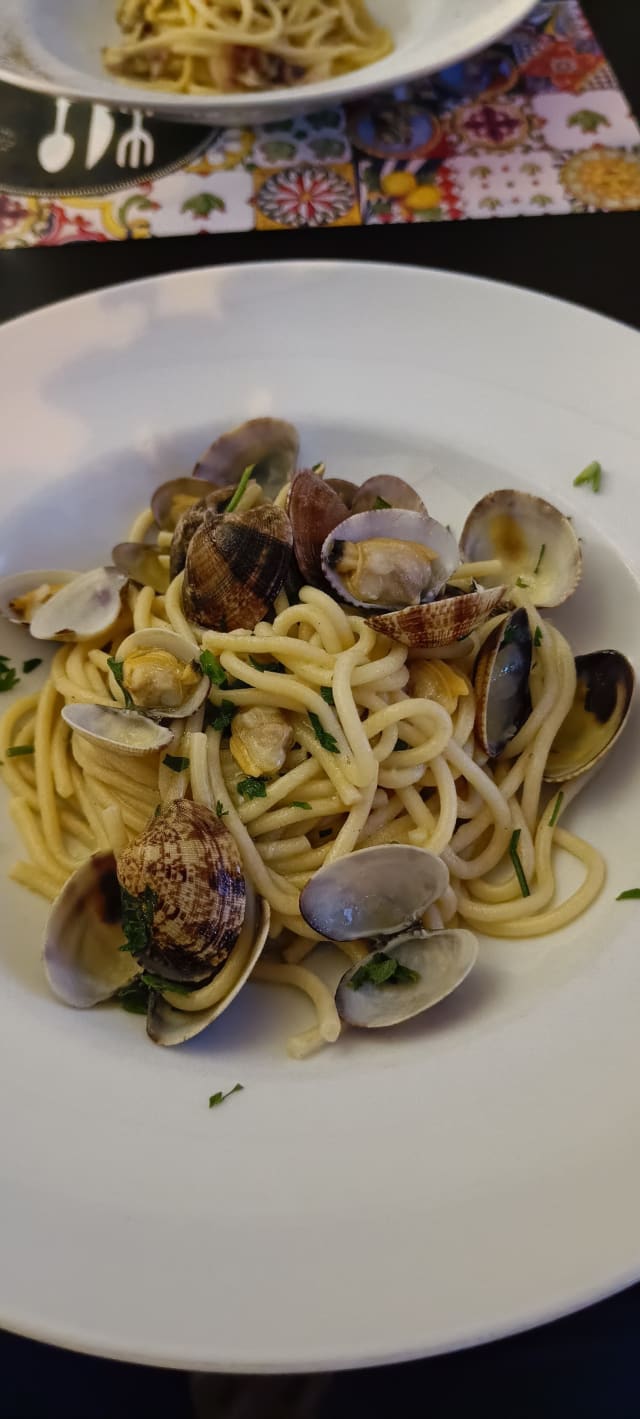 Spaghetti alle vongole - Osteria al Vicolo, Garda