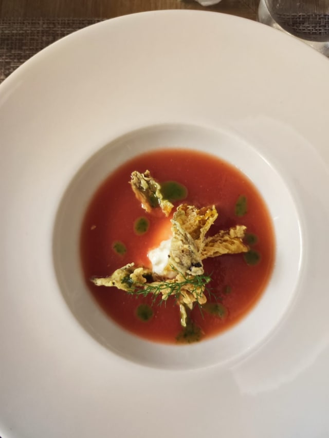 GAZPACHO DI VERDURE DELL ORTO CON BURRATA E FIORI DI ZUCCA FRITTI - Ora, Florence