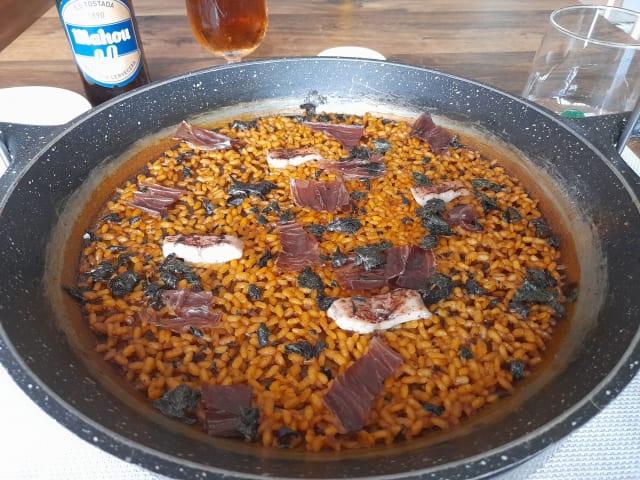 Arroz seco de anguila ahumada, coppa de vaca vieja y nori - Koiné Bistró