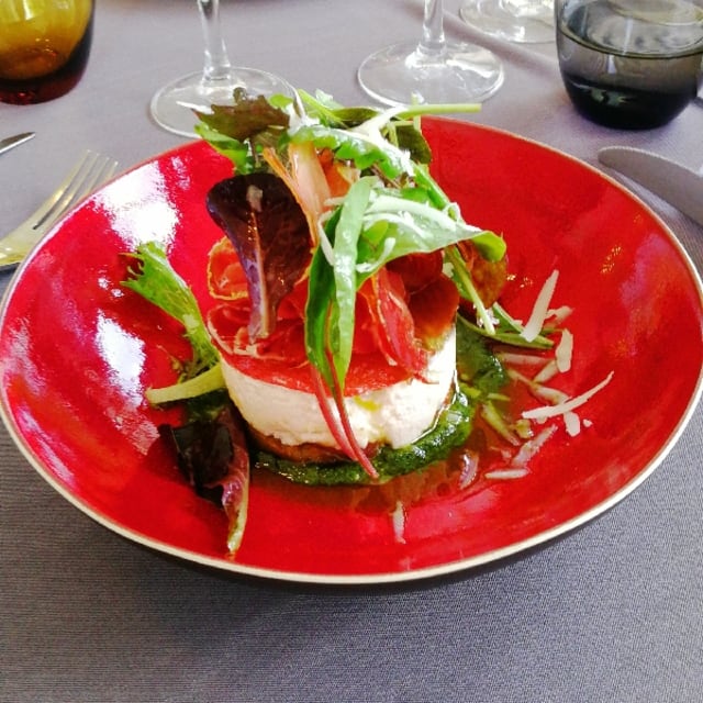 Pressé d'aubergine et tomate confite à la ricotta - Le Vallon de Chérisy