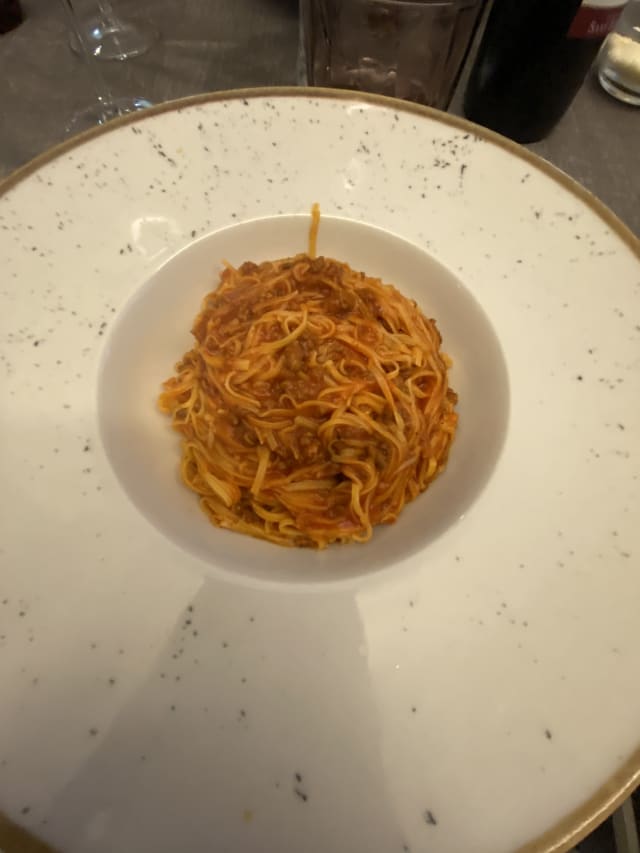 Fieno di Canepina al ragù fatto in casa di manzetta  locale - Il Calice e la Stella