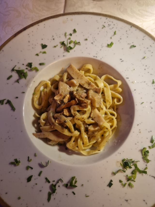 Fettuccine con Porcini e Tartufo nero - Chalet 80