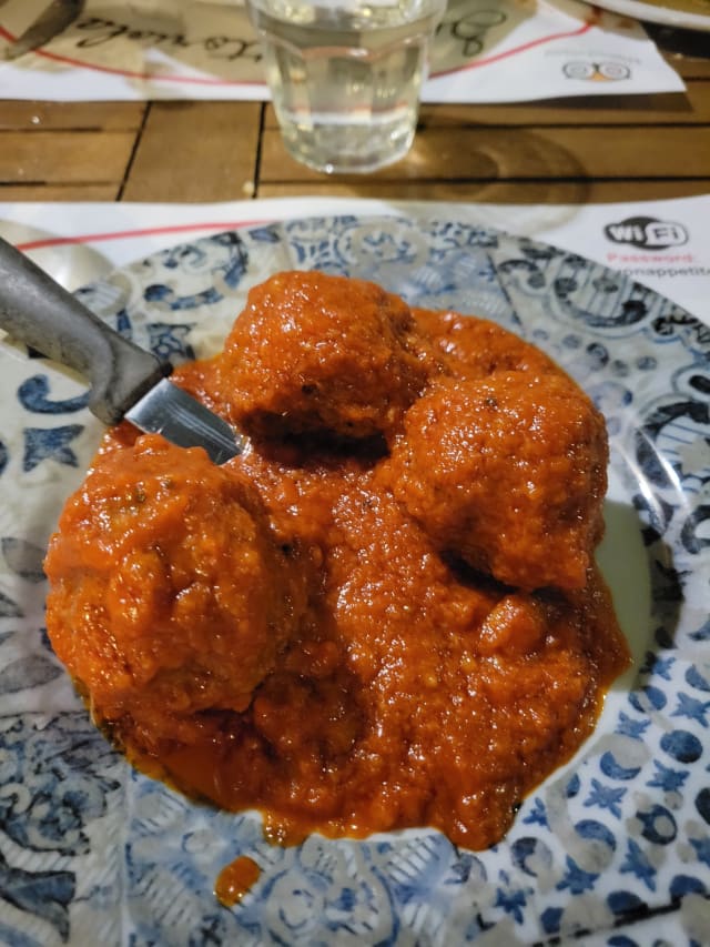 Polpette al sugo ricetta della nonna  - Burro e Sugo, Rome