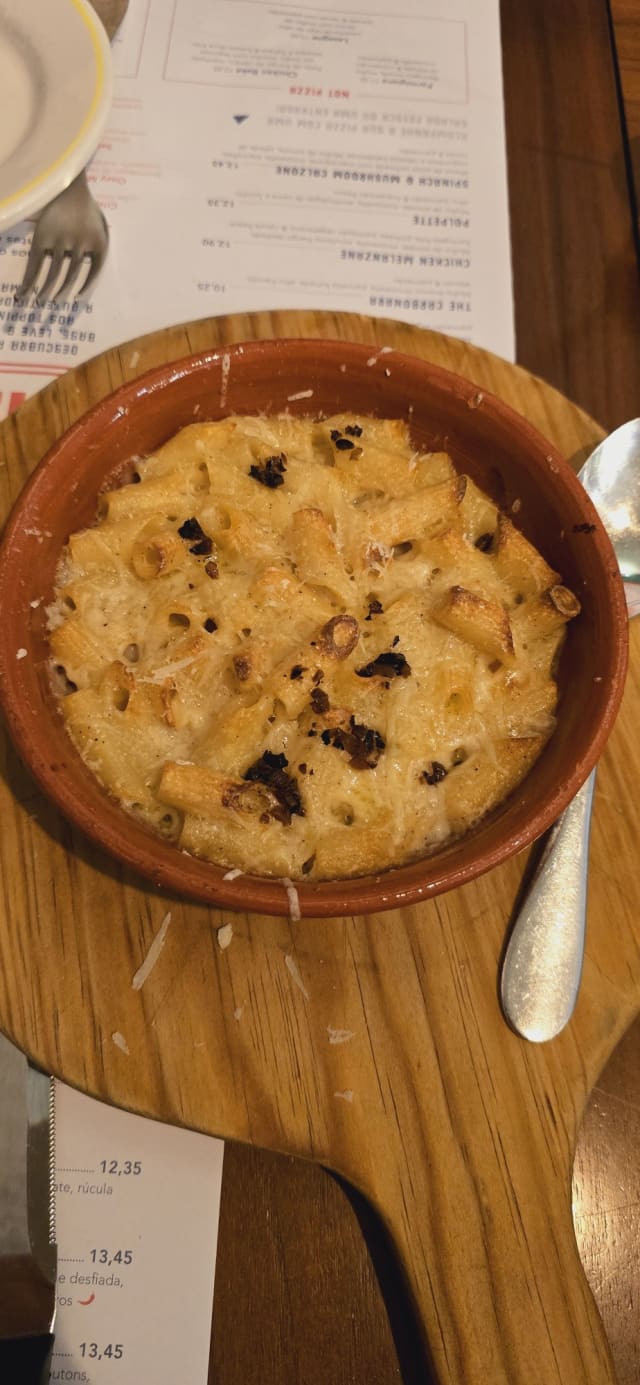 Truffle mac - Jamie Oliver's Pizzeria, Lisbon