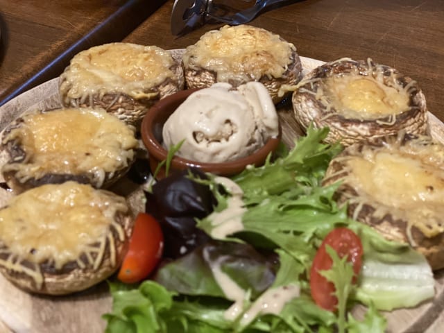 Champignons farcis au comté/glace cèpes  - Au Doux Raisin, Paris