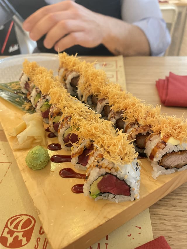 Raw Roll & Tonkatsu Roll - Ramen Bar Akira & Cerulli Sushi, Fiumicino