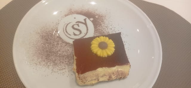 Tiramisu  - Ristorante Syncronia-Servito dallo Chef, Salerno