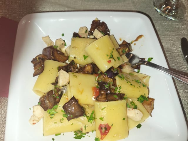 Paccheri con tocchetti di spada  - Le Cugine, Messina