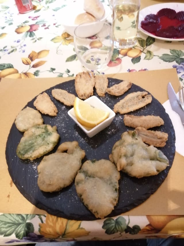 Acciughe spinate fritte - A Toa de Zena, Genoa