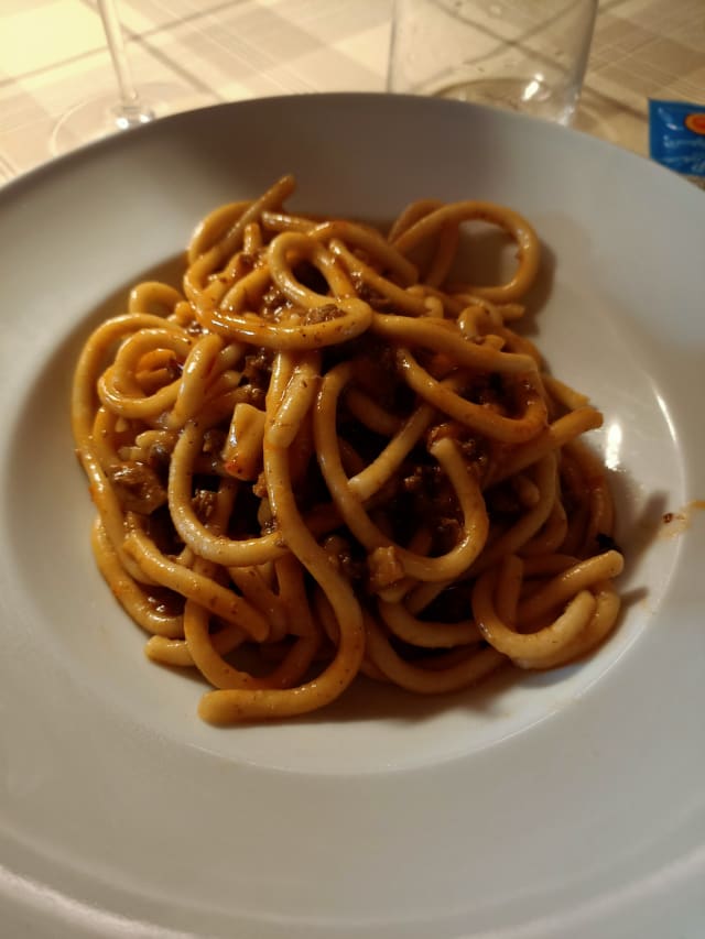 Pici (Ragù Senese – Aglione dop – Cacio e Pepe) - Ristorante Pizzeria Il Mulino di Quercegrossa