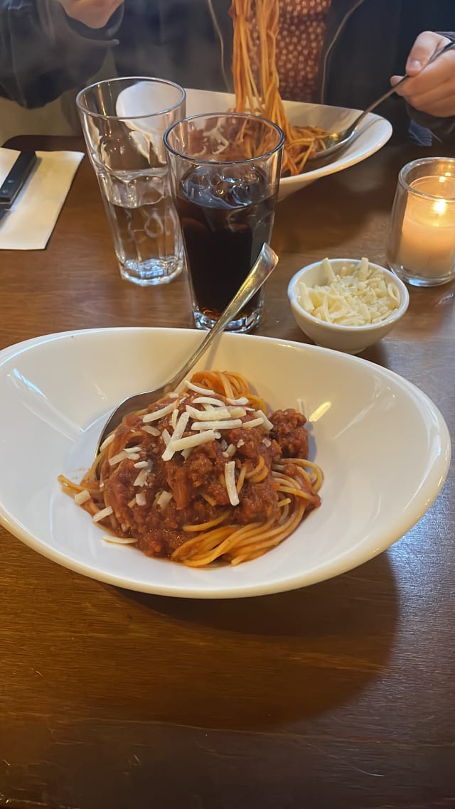 Spaghetti alla bolognese - La Cantina Amsterdam