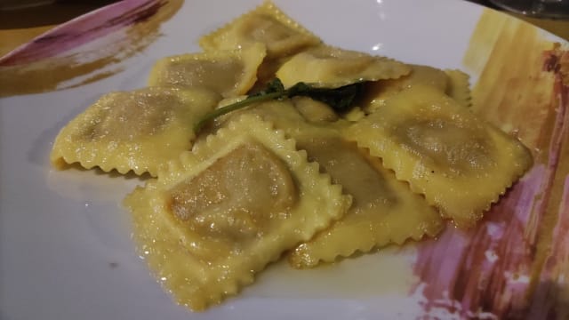 Tortelli di zucca con burro e salvia - Da Gigi