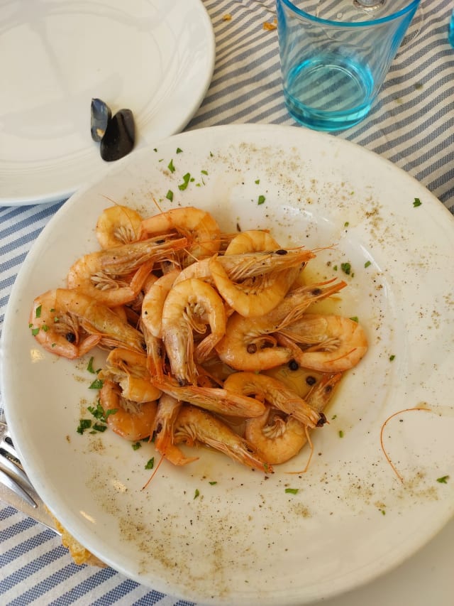 Gamberetti saltati al pepe e vino bianco - Taverna di mare