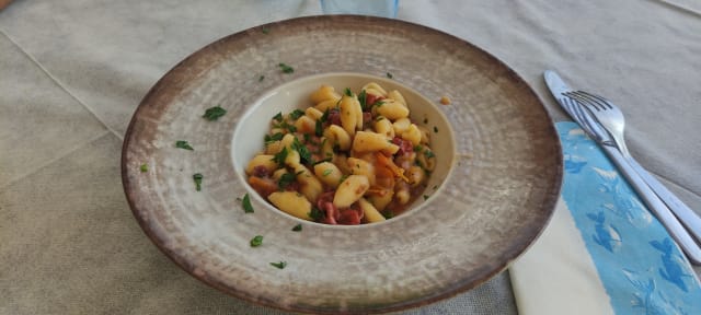 Cavatelli all'amatriciana gialla di polpo - Taverna di mare