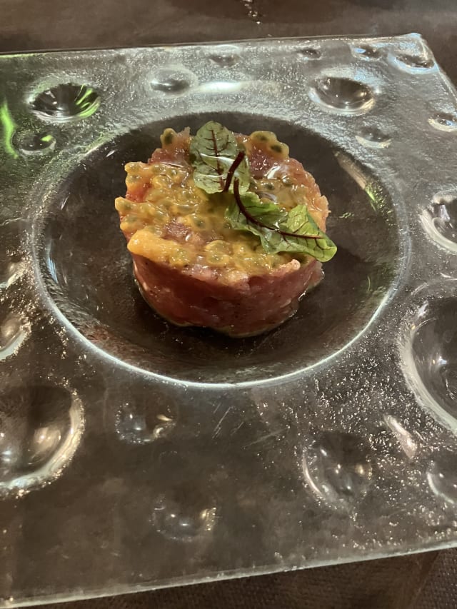 Tartare di tonno passion fruit e lime - Cantinando