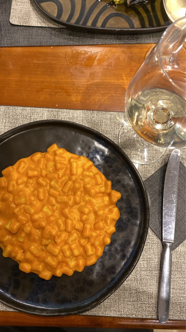 Gnocchetti alla crema di scampi ** - Antico Orcio