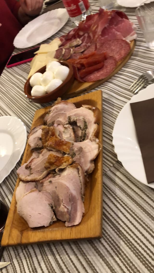 Porchetta (all'etto) - Fraschetta da i fratelli