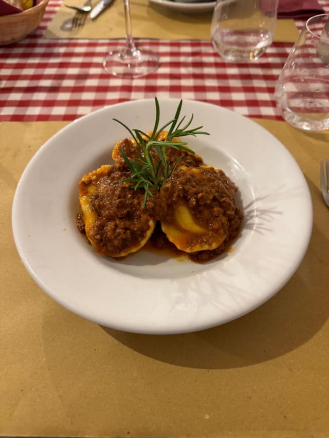 Tortello di patate alla mugellana con ragù chiantigiano - Agriturismo Ulivello in Chianti