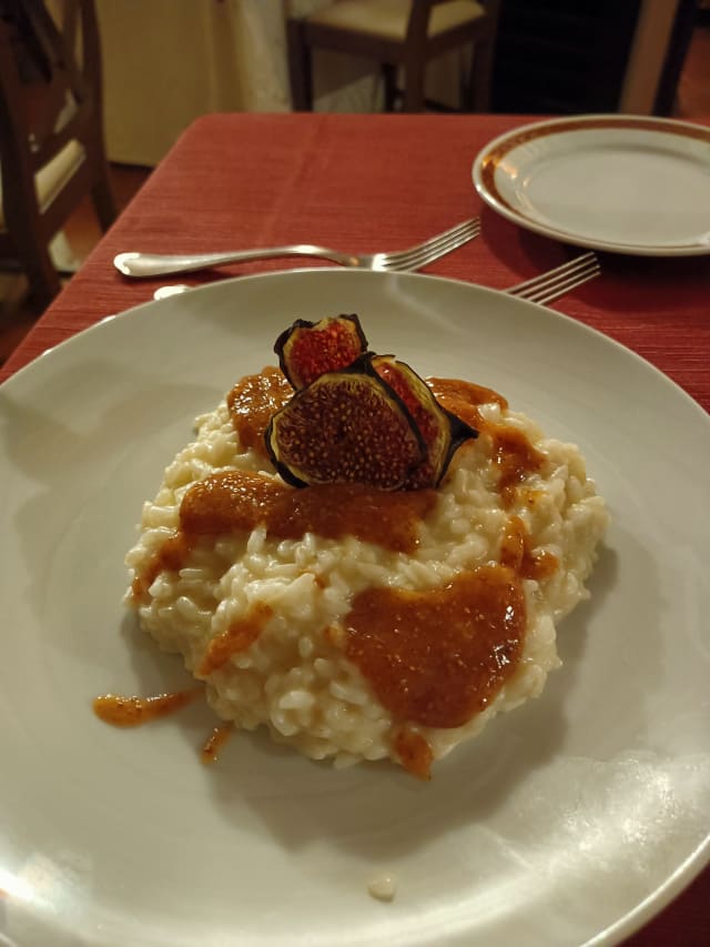 Carnaroli con crema di fichi mantecato con toma della Val Camonica - Ristorante L'Armonica, Tradate