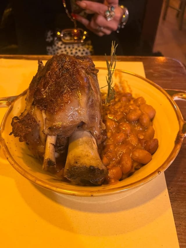 Stinco di maiale e fagioli  - The Owl Public House, Fiumicino