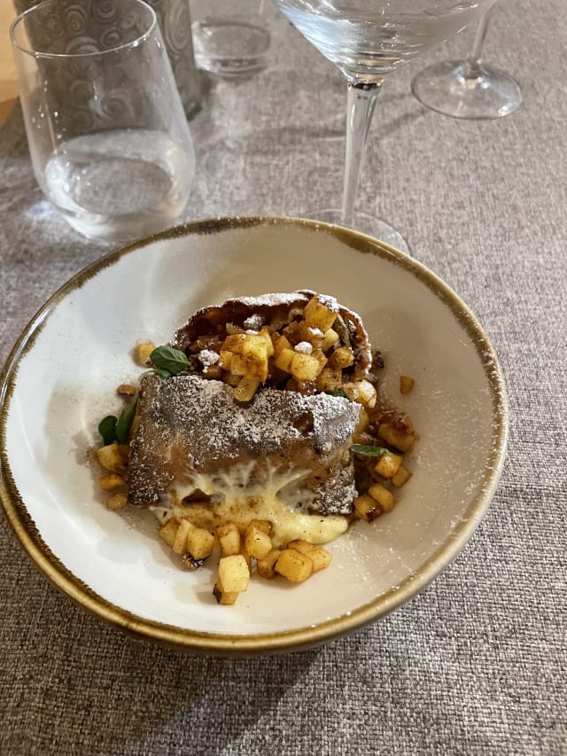 Strudel di mele - Porto Quadro, Rome