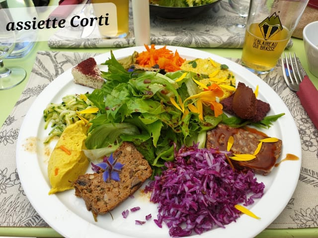 Grande salade du Corti - Le Café du Jardin