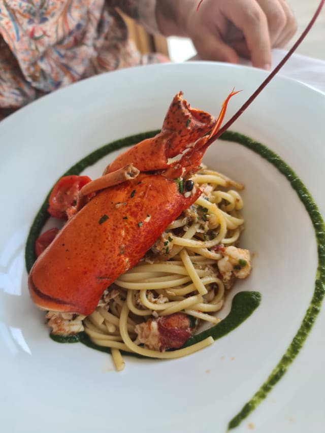 Linguine with lobster - Vittorio al Mare, Genoa