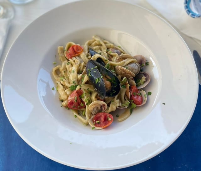 Scialatiello artigianale ai frutti di mare  - Le Tre Caravelle Ristorante e Pescheria