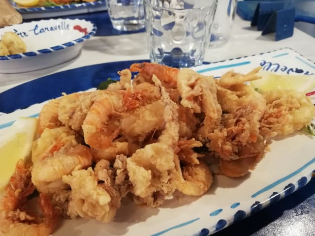 Frittura gamberi e calamari  - Le Tre Caravelle Ristorante e Pescheria, Castellammare Di Stabia