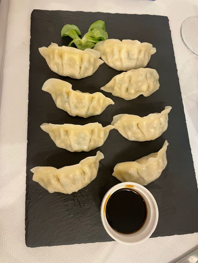 Gyoza ripieni di verdure e pollo - Lobster&More Trattoria Brera, Milan