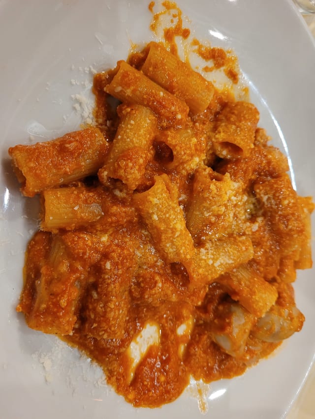 rigatoni co la  pajata - Da Massi, Rome