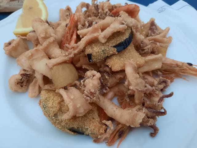 Frittura Archivolto - Trattoria Archivolto Mongiardino, Genoa