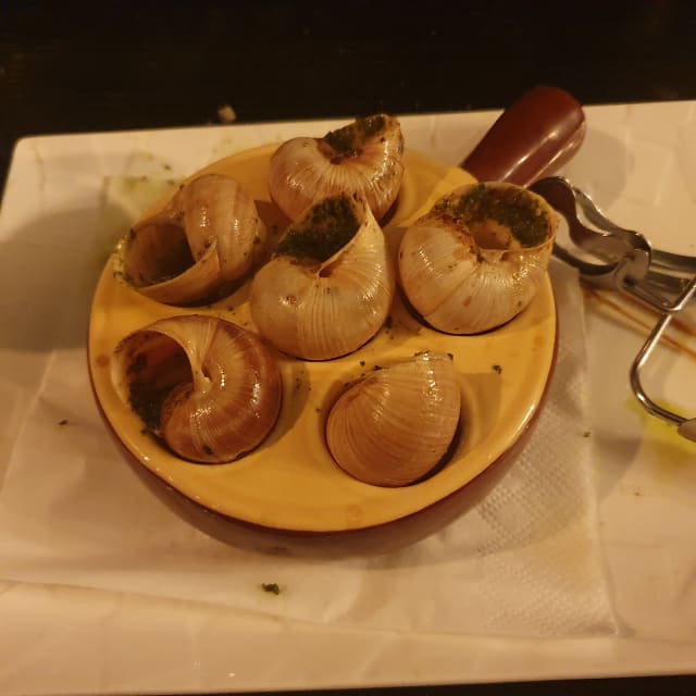Escargot au beurre persillé  - Le Petit Raspail, Levallois-Perret