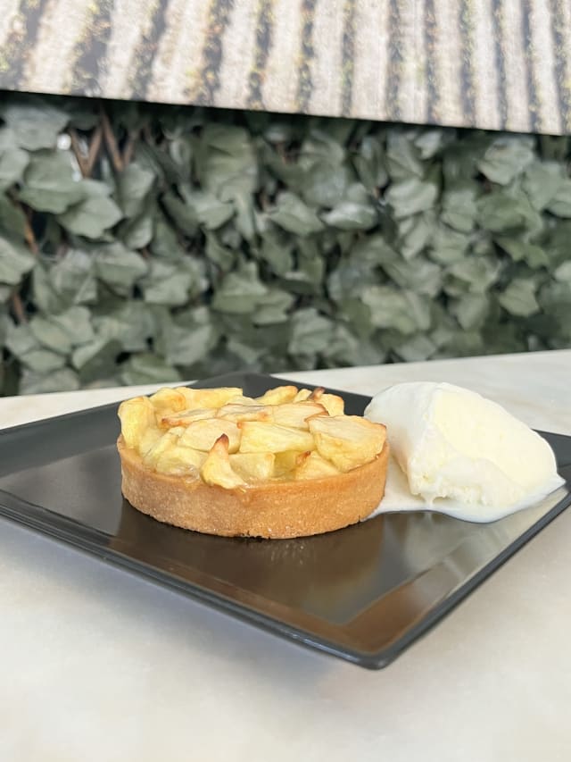 Apple Pie & Ice Cream - 111 Vinhos - Marquês, Lisbon