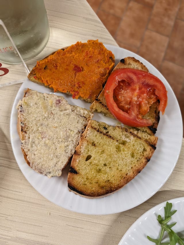 Tagliere di salumi, formaggi e bruschette - Bacco Felice, Spoleto