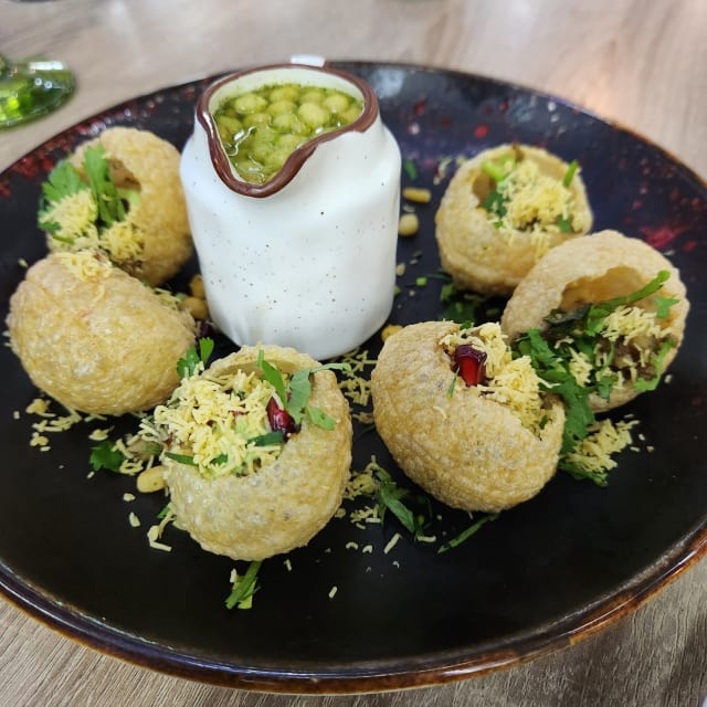 Pani Puri / Golgappa Platter (4 pcs) (Vegan) - Atithi Indian Restaurant Rotterdam