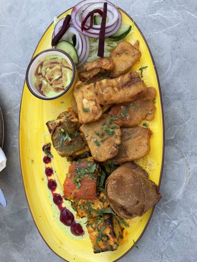 Vegetarian Platter - Atithi Indian Restaurant Rotterdam