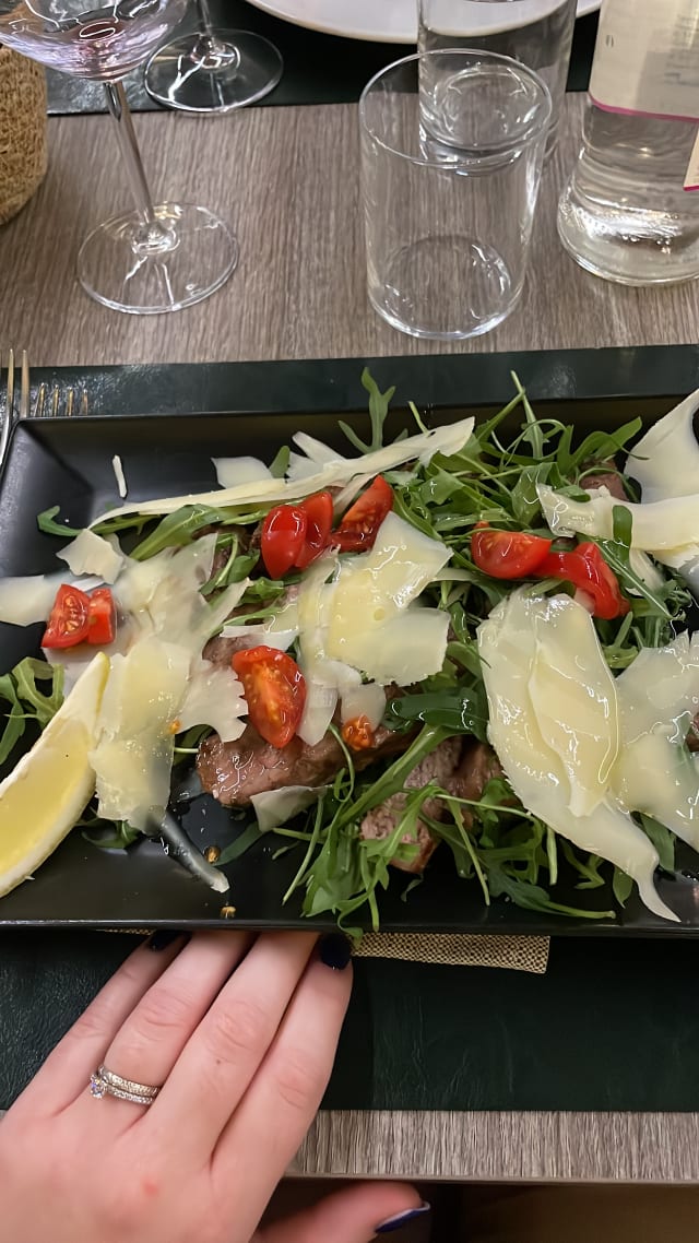 Tagliata rucola e parmigiano - Frai la Trattoria