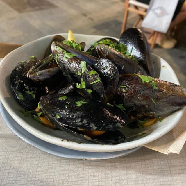 Mejillones a la brasa - Bar Tomeu, Sitges