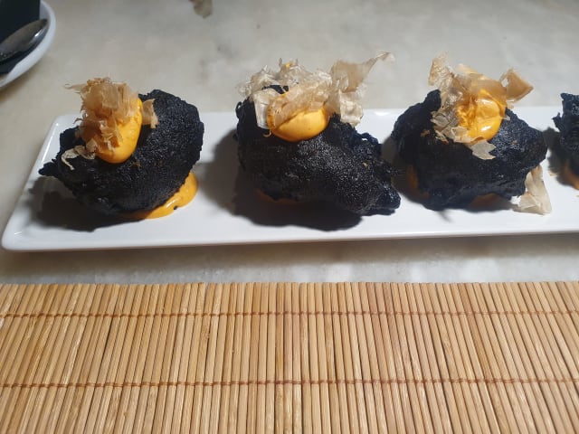 Buñuelos De Bacalao, Katsuobushi Y.. Salsa Chipotle (4 Unid.) - El Carbó, Reus