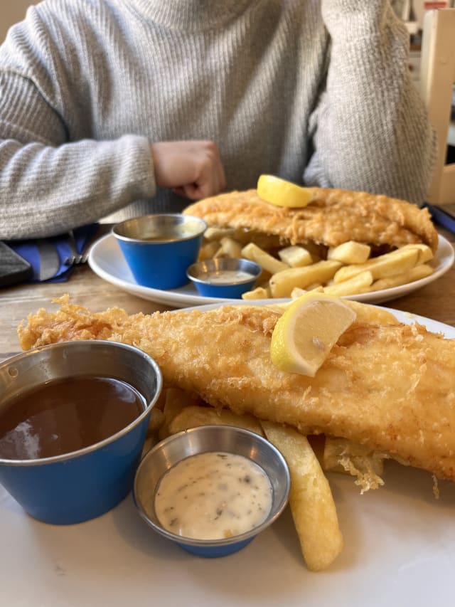 Carte et Menus 2024 - Deep Blue Fish & Chips - The Fish House Notting ...