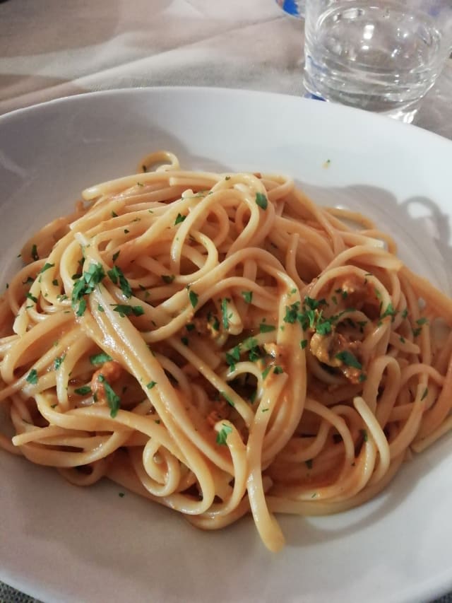 Linguine ai ricci - La Locanda Degli Angioini, Gallipoli